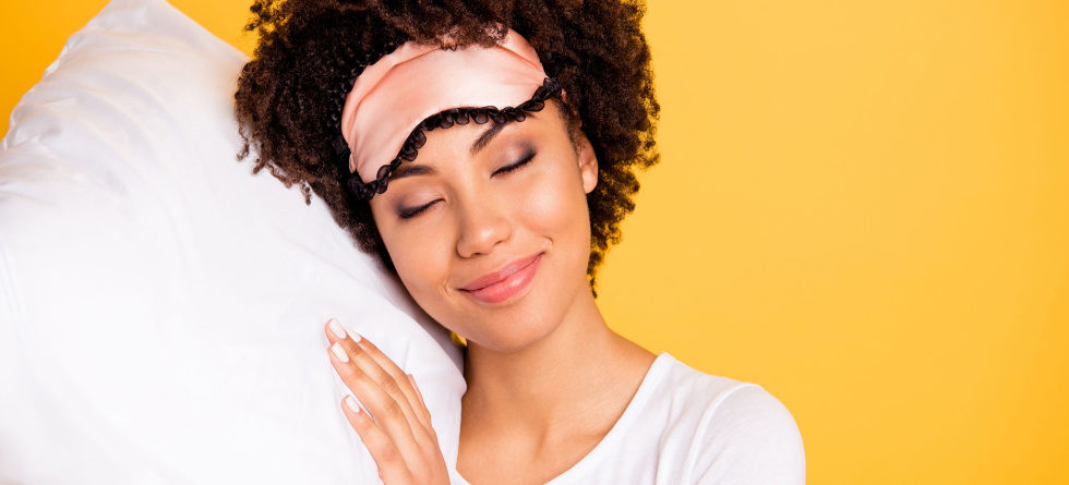 Is sleeping without pillow good for neck pain?