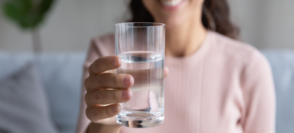 Does drinking water help neck pain? - Physical Therapy by Phoenix