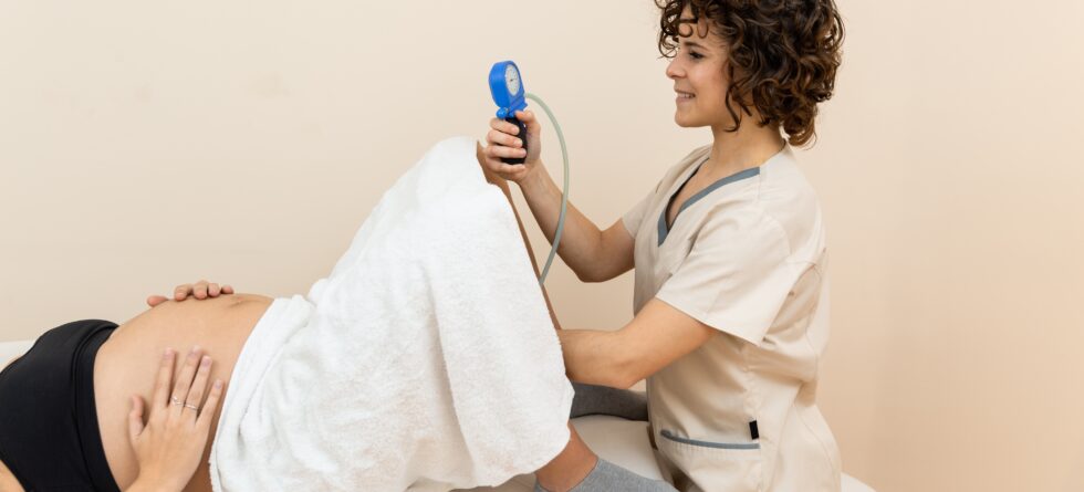 Do Pelvic Floor Therapists Do Internal Exams?