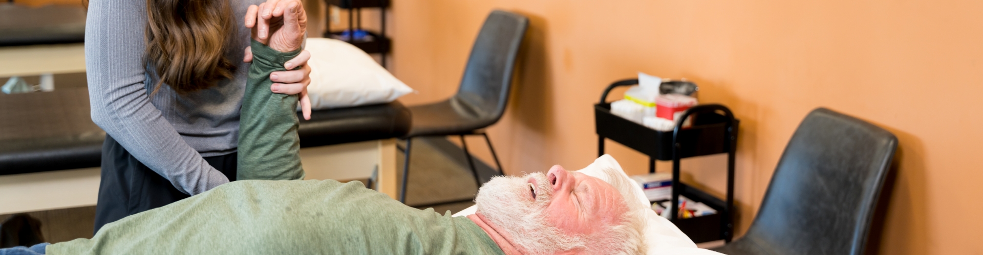 shoulder-pain-relief-Physical-Therapy-by-Phoenix-Springfield-MO